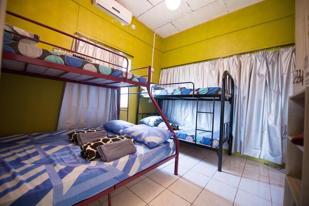 Kemaman Lodge & Cafe Chukai ภายนอก รูปภาพ