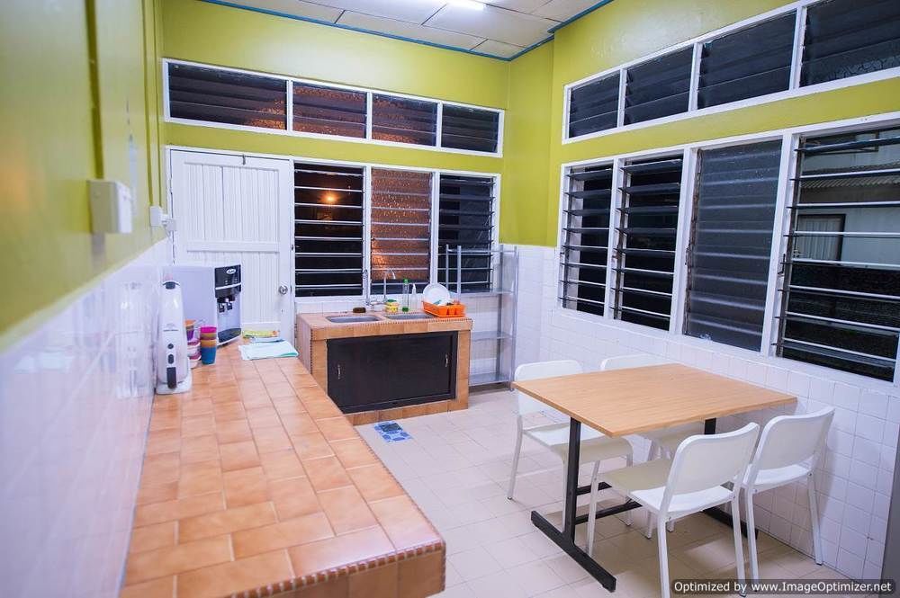 Kemaman Lodge & Cafe Chukai ภายนอก รูปภาพ